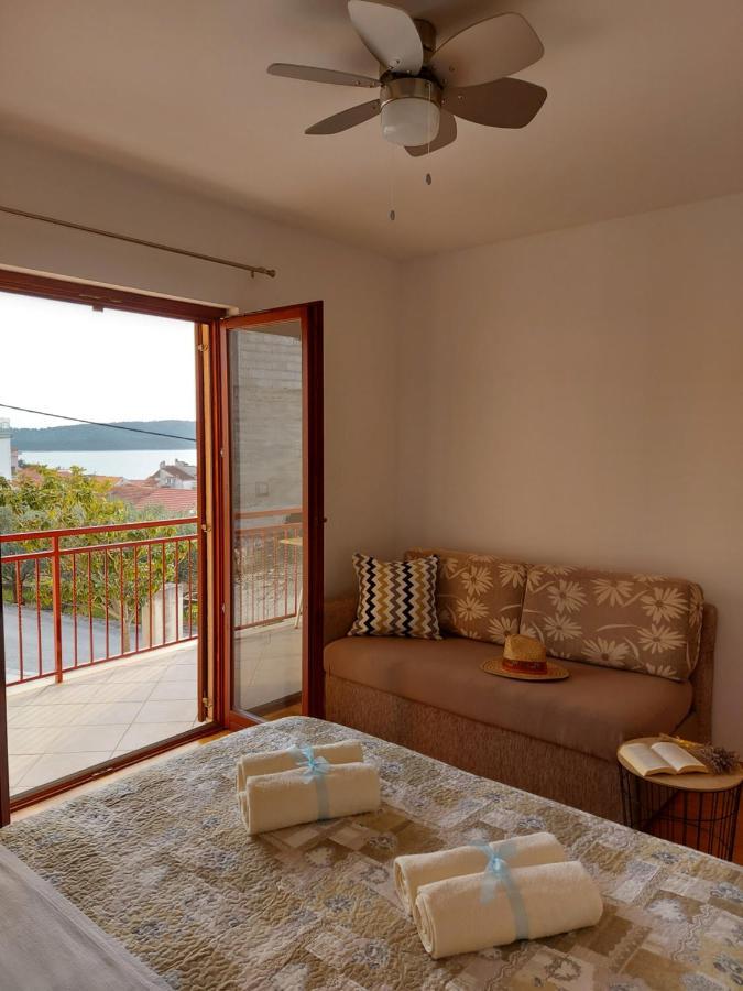 Apartments Gracia & Toni Трогір Екстер'єр фото