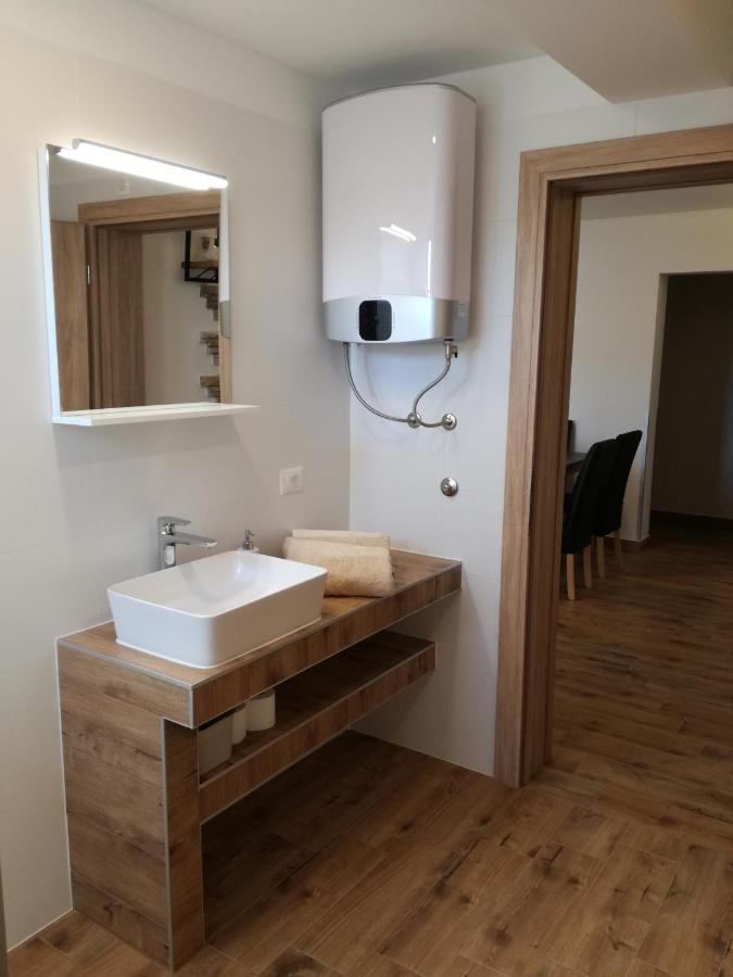 Apartments Gracia & Toni Трогір Екстер'єр фото